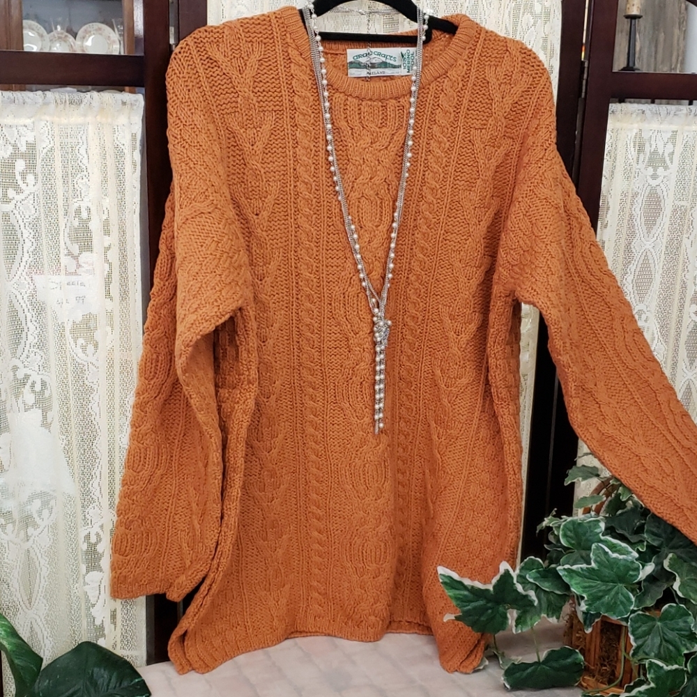 Aran Crafts 100% Merino wool sweater large